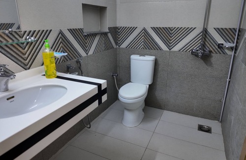 Islamabad House | 3-bedroom house in welcoming Islamabad with AC, WiFi