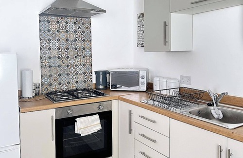 Anfield House | 3 Bedroom House Sleeps 6 with Garden