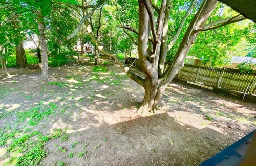 Rockford House | 3 bedroom house with PRIVATE MOVIE THEATER, MASSAGE RECLINERS AND SHADED BALCONY