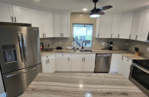 Cape Coral House | 3-bedroom House with Heated Pool in SE Cape Coral