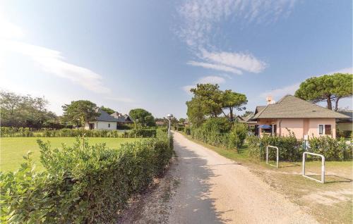 Isola Albarella House | 3 Bedroom Lovely Home In Albarella Ro