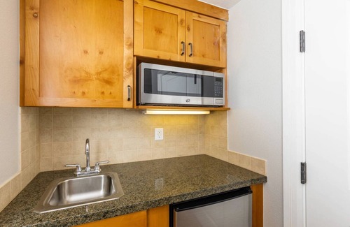 South Lake Tahoe Resort | 3 Bedroom - Marriott's Timber Lodge Tahoe - Full Resort Access