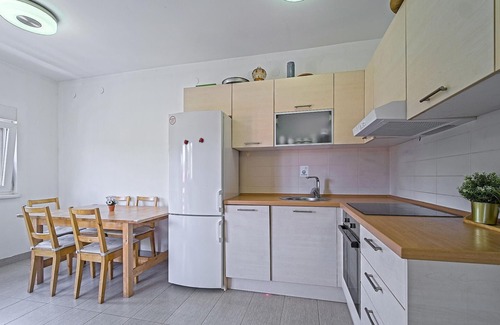 Duga Resa House | 3 bedroom nice home in Donji Zvecaj