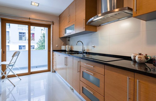 Paco De Arcos Apartment | 3 Bedroom Oeiras Wonder W/Balcony by LovelyStay