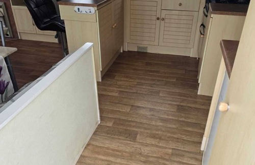 Rhyl House | 3 Bedroom Park Home Sleeps 8 At Robin Hood Rhyl