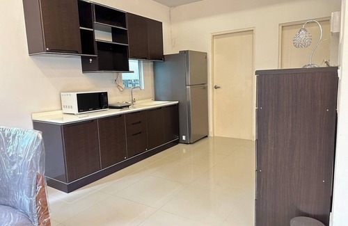 Talat Nuea House | 3-bedroom private house with commonpool,fitness room,WiFi 20min to patong beach