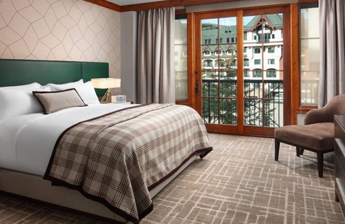 Vail Resort | 3 Bedroom Residence at The Ritz Carlton Club, Vail