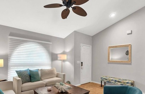 Vero Beach Apartment | 3 Bedroom Single family 320419 by Houzlet