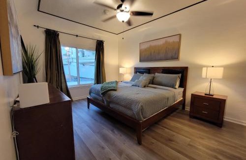 Beverly Hills Apartment | 3 bedroom top story apartment near Pico blvd