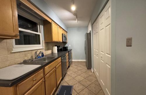 Charlotte Apartment | 3 Bedroom Townhouse-Max 8 guests