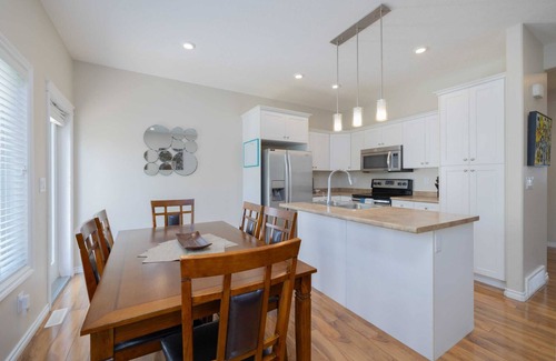 Saskatoon House | 3 Bedroom Townhouse Stonebridge