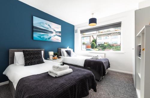 Southampton Ski Chalet | 3 Bedrooms house ideal for long Stays!