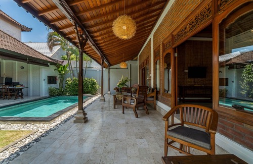 Sunset Road Villa | 3 Bedrooms Villa 5 minutes to Seminyak Beach