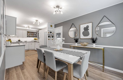 University Heights House | 3 blocks from the University of Iowa Kinnick Stadium & Hospital