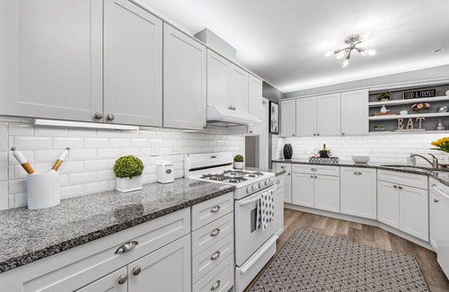 University Heights House | 3 blocks from the University of Iowa Kinnick Stadium & Hospital