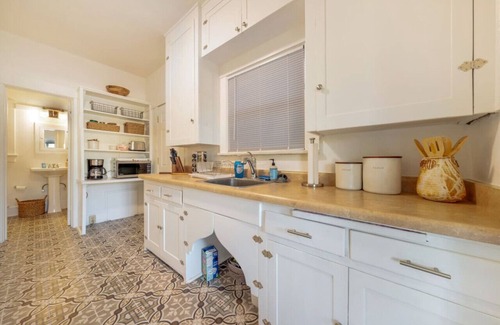 West University House | 3 Blocks from U of A & 4th Ave/Cozy/1 BR 1 BA