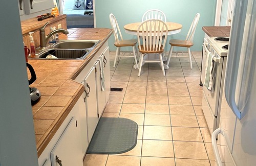 Crescent City House | 3 BR 2 BA House w/dock on deep canal