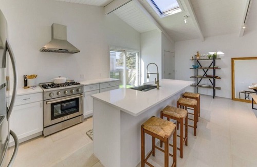 Culloden Shores House | 3 BR 2Bath Private Beach House, with Hot tub, fireplace & firepit