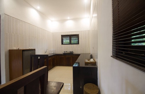 Melayang Villa | 3 BR Pool Villa Surrounding by Rice field view #310