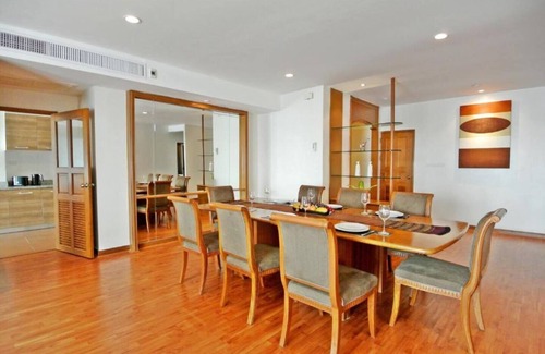 Thung Maha Mek Condo | 3 BR/SPL/Serviced/Monthly