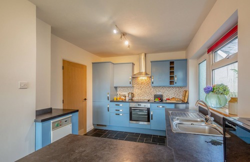 Edern House | 3 Bro Terfyn - Three Bedroom House, Sleeps 6