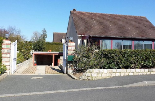 Tourville-sur-Arques House | 3 chambres privées dans un jardin d'hiver, garage voiture, vélos, motos