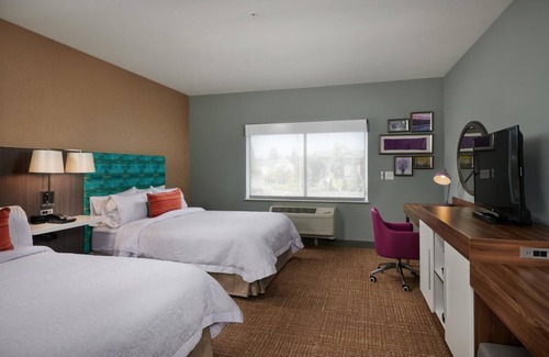 Sherwood - Tualatin North Hotel | 3 Family-friendly Rooms Near Trails w/Pool, Breakfast & Outdoor Grill