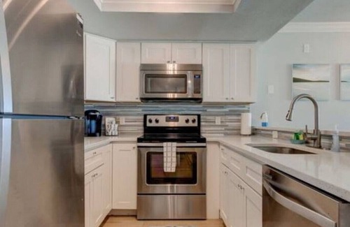 Bay Esplanade Condo | #3-HOLIDAY SALE! BOOK NOW! 2 BR- On the Sand!