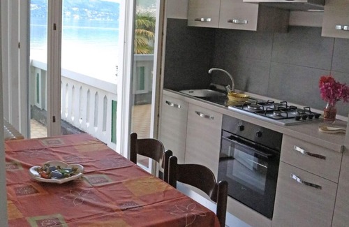 Zenna Apartment | 3 bedroom apartment in small residence on the beach