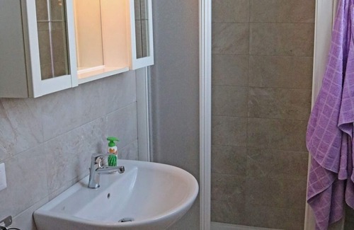 Zenna Apartment | 3 bedroom apartment in small residence on the beach