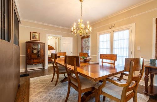 Harrodsburg House | 3 Kings, Hot Tub, Bourbon Trail, Horse Themed Stay