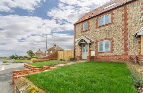 Thornham House | 3 Knights Cottages