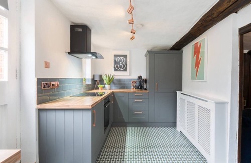 City Centre House | 3 MASONS COURT The oldest house in Stratford Upon Avon, Warwickshire