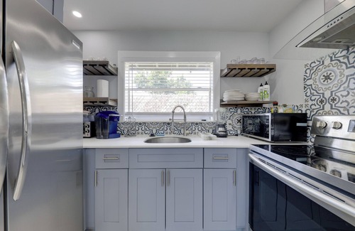 Little Ranches House | 3 Mi to Beach: Home w/Outdoor Space in Hollywood