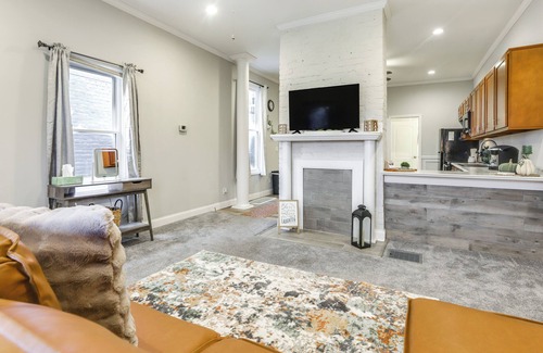 Latonia House | 3 Mi to Dtwn: Covington Getaway w/Backyard