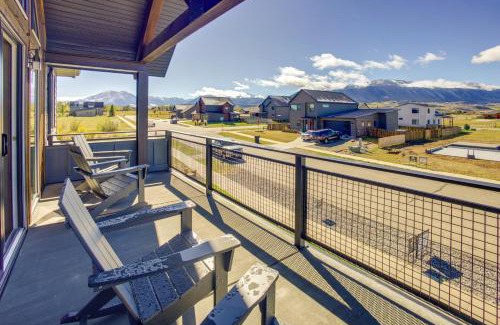 Red Lodge House | 3 Mi to Dtwn Red Lodge Mtn-View Home with Hot Tub