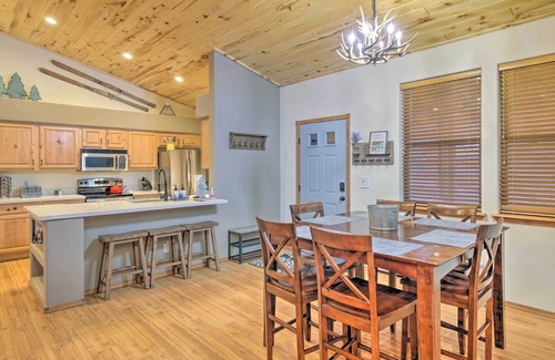 Torreon Cabin | 3 Mi to Golf Course: Show Low Escape w/Fire Pit