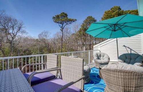 Ocean City House | 3 Mi to Ocean City Boardwalk Townhome with 2 Decks