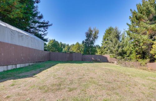 Eureka House | 3 Mi to Sequoia Park Zoo Spacious Home with Sunroom