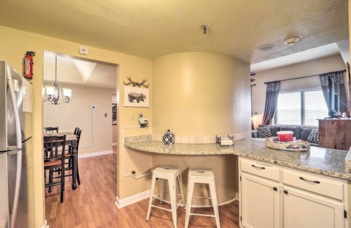 Sugar Mountain Condo | 3 Mi to Sugar Mountain Resort: Condo w/Balcony!