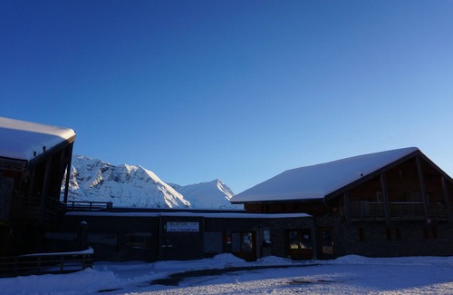 Orcieres-Merlette Apartment | 3-room apartment for 6 people in Orcières with parking and WiFi
