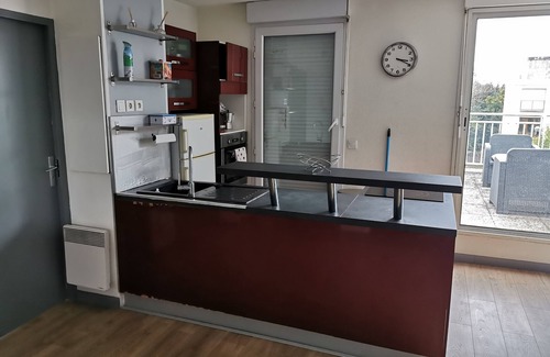 Nansouty-Saint-Genes Apartment | 3-room apartment with 50 m terrace 15 minutes' walk from town center