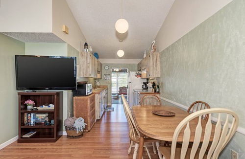 Englewood House | 3's Company-"Villa Janet"- 1 Block from Gulf of Mexico, 300 feet to the Gulf