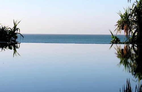 Matara Villa | 3 Sisters Beach House