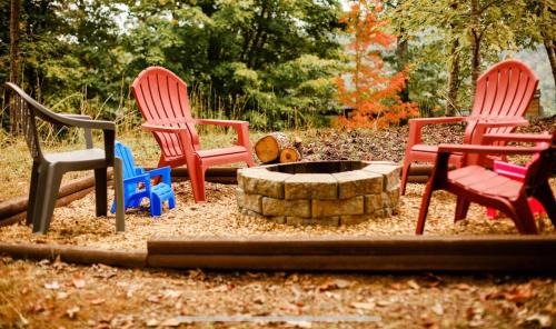Mineral Bluff House | 3 Suite Peaceful Blue Ridge Cabin
