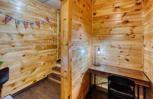 Mineral Bluff House | 3 Suite Peaceful Blue Ridge Cabin