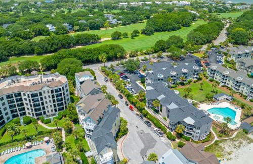 Isle of Palms Apartment | 3 Summer Dunes - Classic Ocean View Beach House!