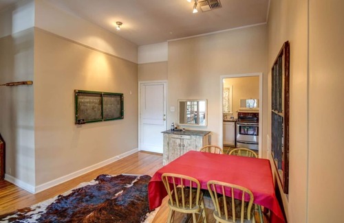 Downtown Bozeman Condo | 30-Day Rental - Historic flat w/great location & vintage features - Montana on Main Street!