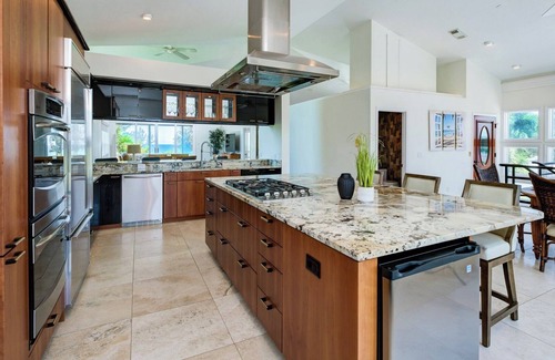 Nokomis House | 30 DAYS RENTAL FOR PRICE OF 2 WEEKS! 130 Yards to Gulf! Casey Key Home Gulf & Intracoastal Views FREE WiFi