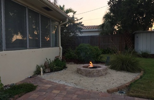 St. Pete Beach House | 30 night minimum. 1 block to beach or Publix. Pet friendly, Single Family Home.